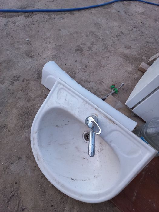 Продам раковину буу в хорошем состояний
