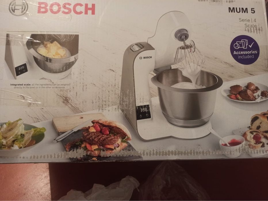 Кухонная машина Bosch MUM5