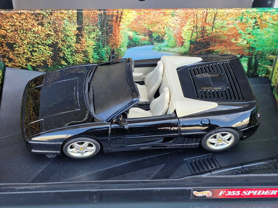 Macheta Auto 1/18 Hotwheels Ferrari F355 Spider 1995