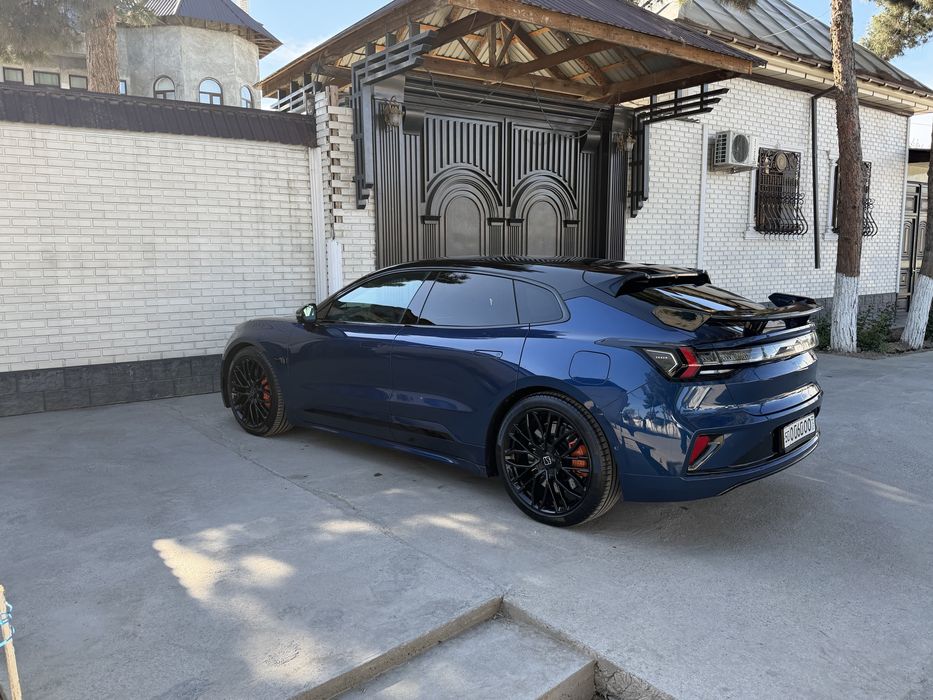 Zeekr 001 you z-sport