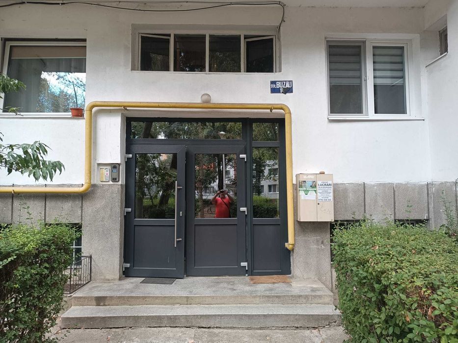 PF vând apartament 3 camere Grigorescu (107MP), situat pe str. Buzău. Accept și schimb cu apartament de 2 camere.