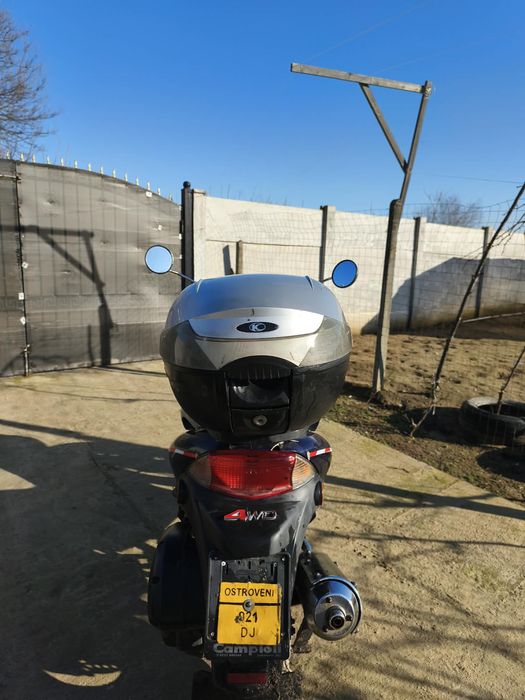 :-Kymco.   40 de milioane - Negociabil