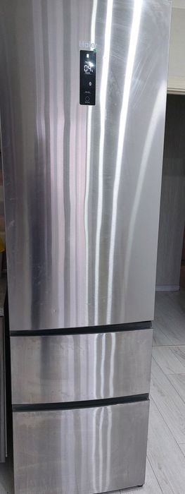 Продам холодильник Haier