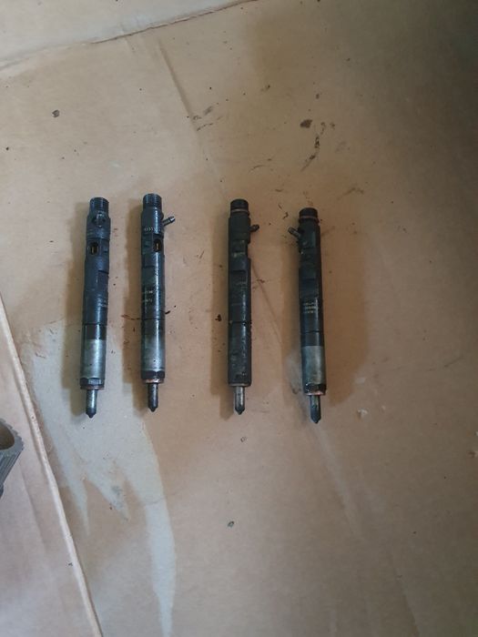 Injectoare / pompa injectie renault clio megane dacia logan 1.5 dci