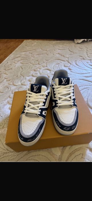 Adidasi Louis vuitton