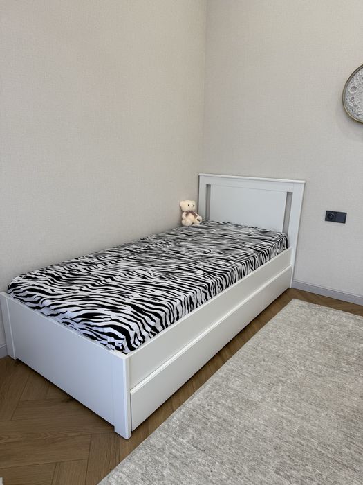 Кровать ikea 90*200