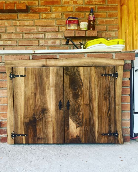 Usi de gratar lemn masiv premium la comanda