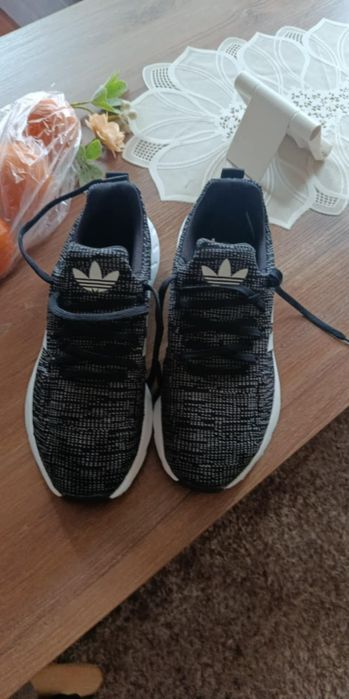 Спортни маратонки 50лв