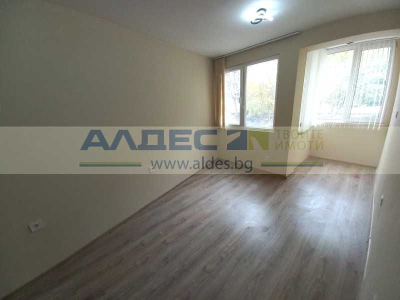 Дава се под наем Офис в София, Стрелбище - 239 кв.м за 2340 € - Снимка #13