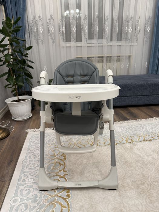 Стульчик для кормления pegperego