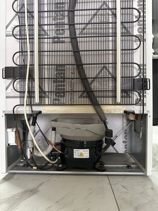 Холодильник Bosch KGN39VW15R