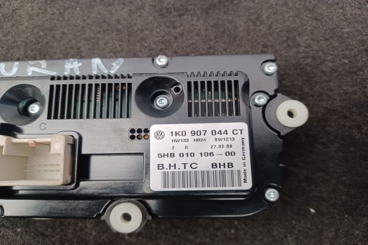 Comanda AC 1K0907044CT 5HB010106 1K0907044CT 5HB010106 Volkswagen VW