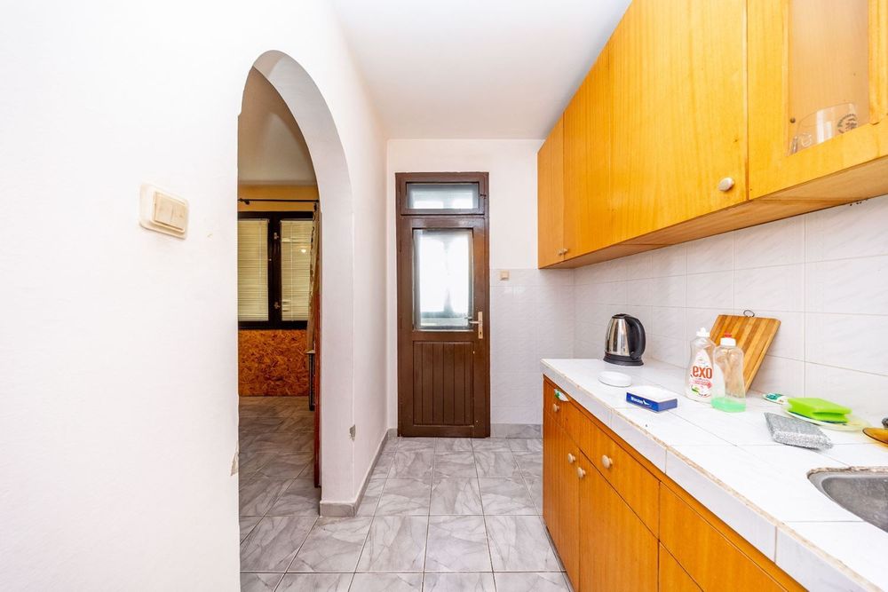 Продава се Тристаен апартамент в Плевен, 9-ти квартал - 110 кв.м за 742 €/кв.м - Снимка #4