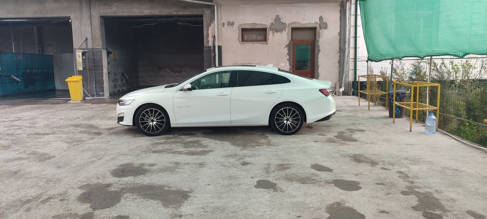 Продам  свою Малибу 2