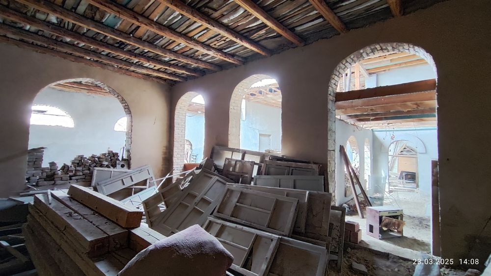 Эшик дераза ромлари бор