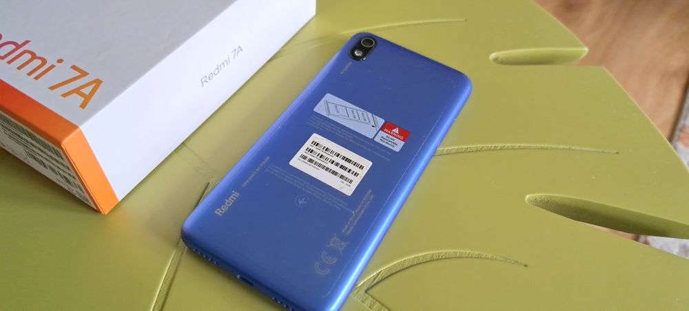 Xiaomi Redmi 7A 5,4" чисто нов