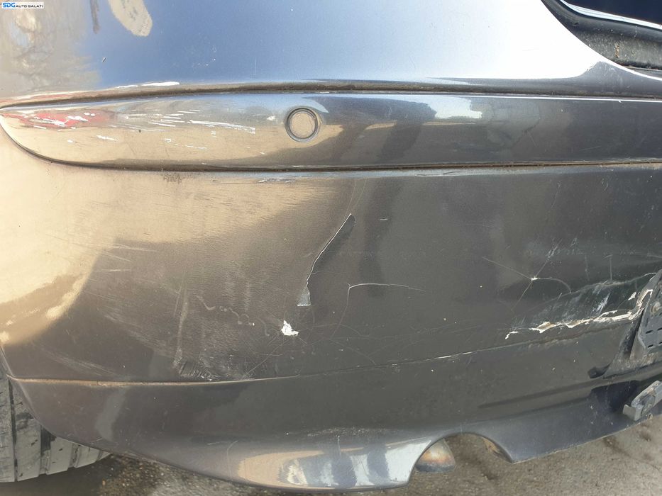 Bara Spoiler Spate cu Locas Senzori Parcare cu Defect BMW Seria 1 E87 NFL Non Facelift 2004 - 2008 Culoare A22 Sparkling Graphite Metallic [K4612]