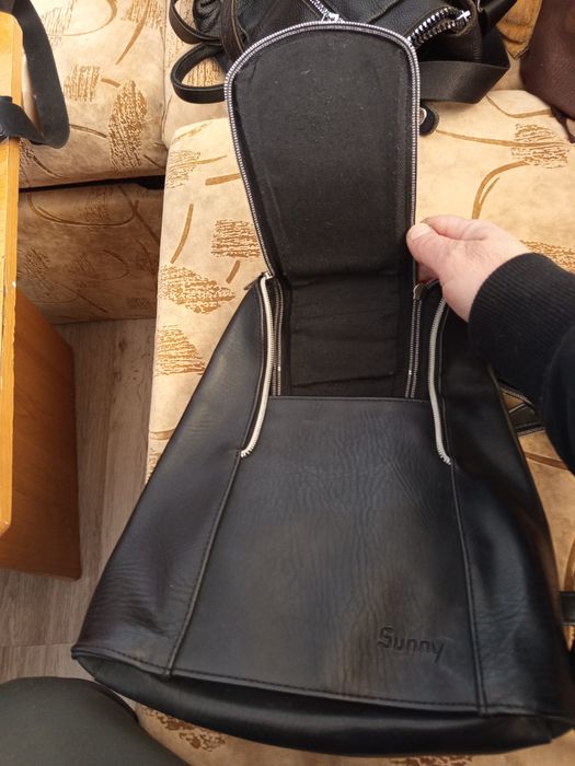 Малка раница естествена кожа