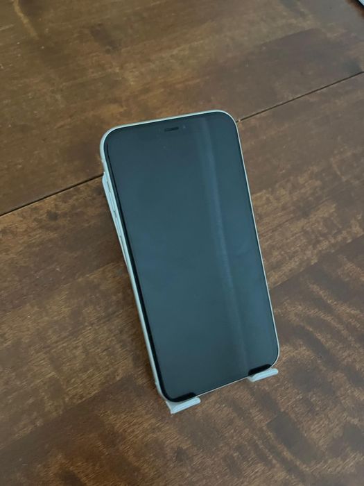 продам или обменяю iPhone 11 64гб