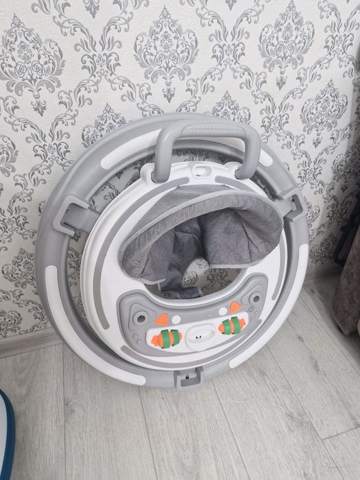 Продам ходунки детские