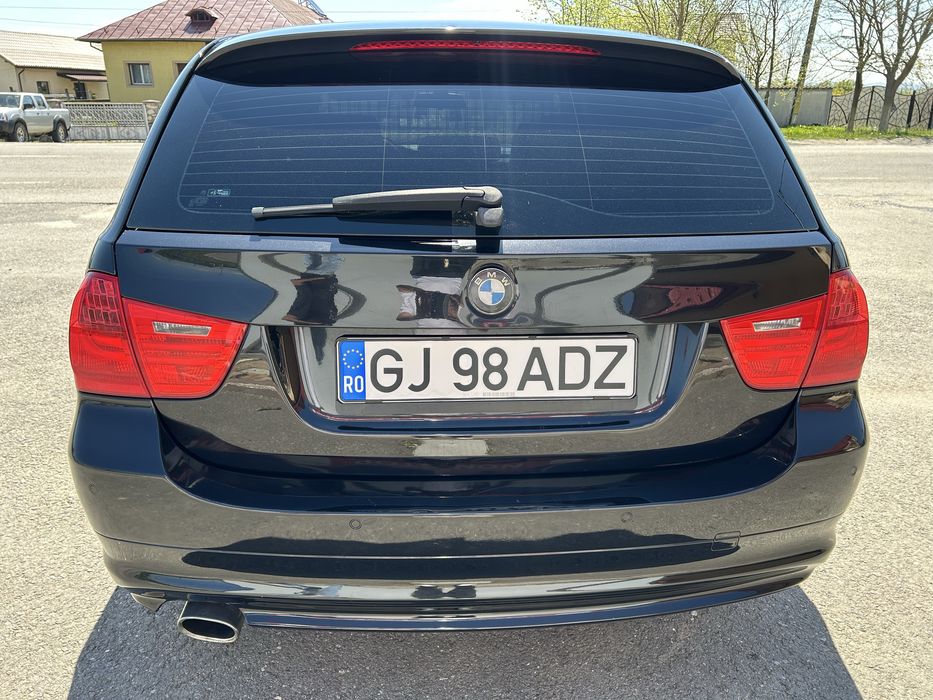 BMW E91 LCI 320d 177cp automat