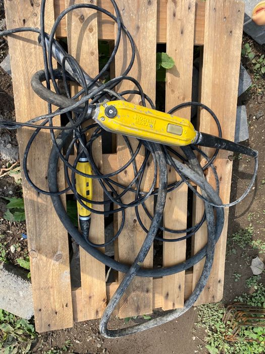 Vibrator de beton cu convertizor integrat Wacker Neuson IRFU 38/230, cap vibrant 38 mm, arbore flexibil 5 m,