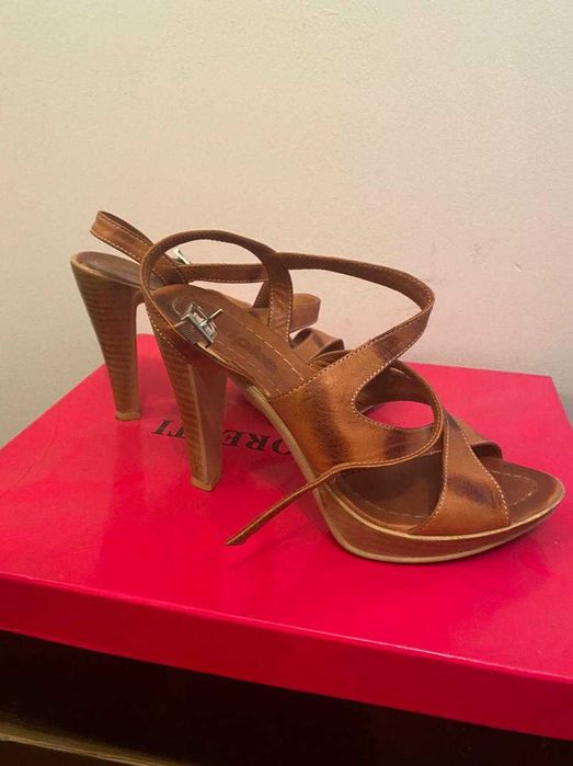 Женские туфли, босоножки