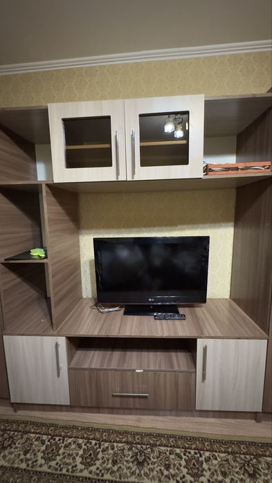 Продам шкаф с ТВ зоной