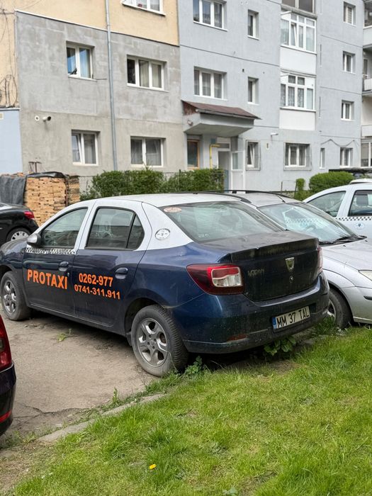 Vând Dacia Logan 2