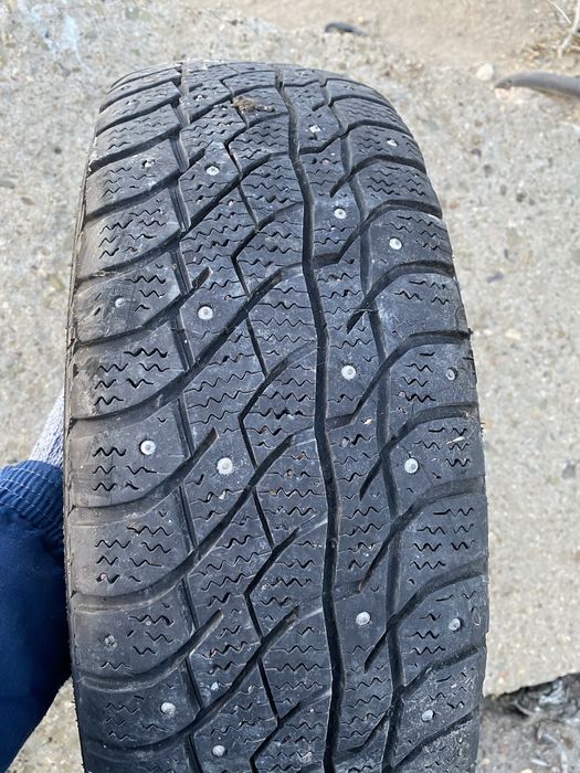 Продам зимнюю покрышку