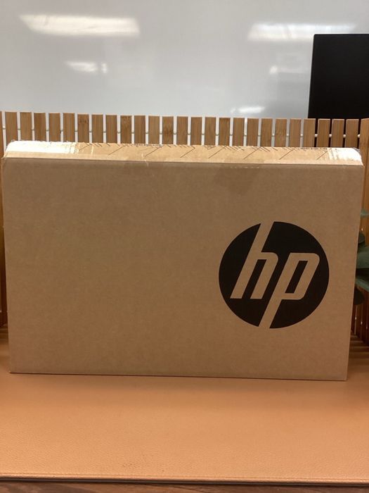 Laptop HP 15.6 FHD, Intel Core i3-N305, 8Gb/256Gb SSD. sigilat
