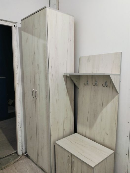 Продам прихожый гарнитур