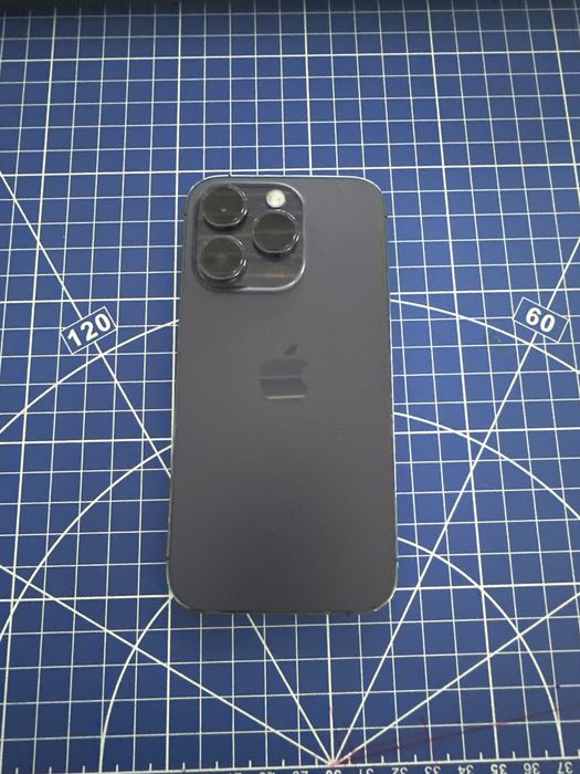 Продам iPhone 14 pro
