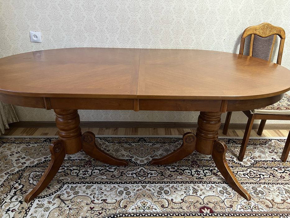 стол с стульями