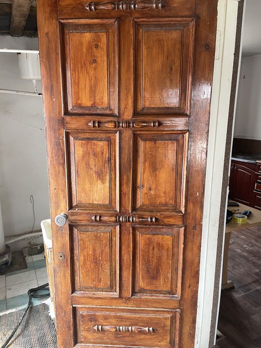 Пластик терезе, ішкі есіктер