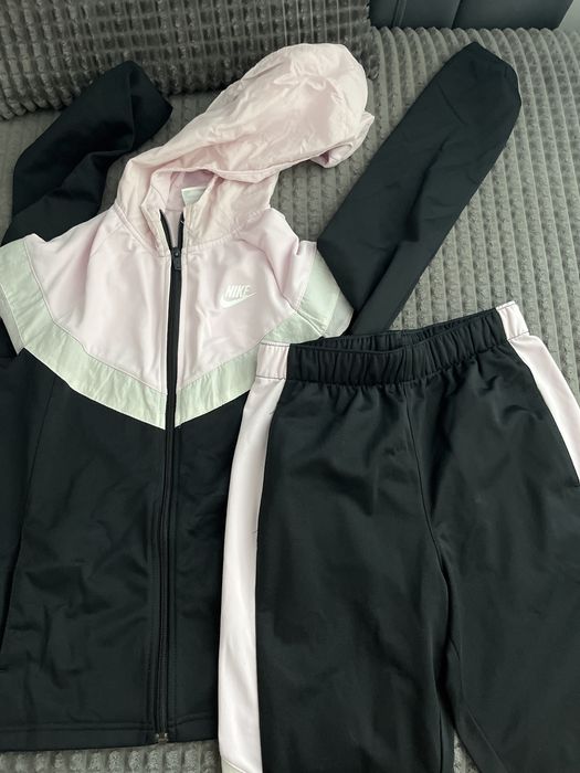 Екип на найк/nike(оригинален!!)