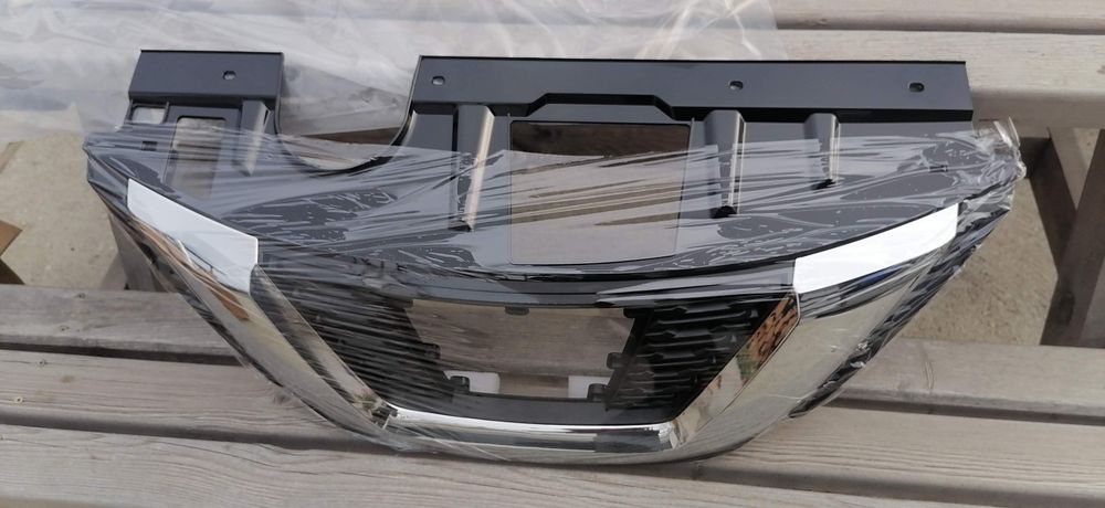 Решетка Nissan X-treil 2017