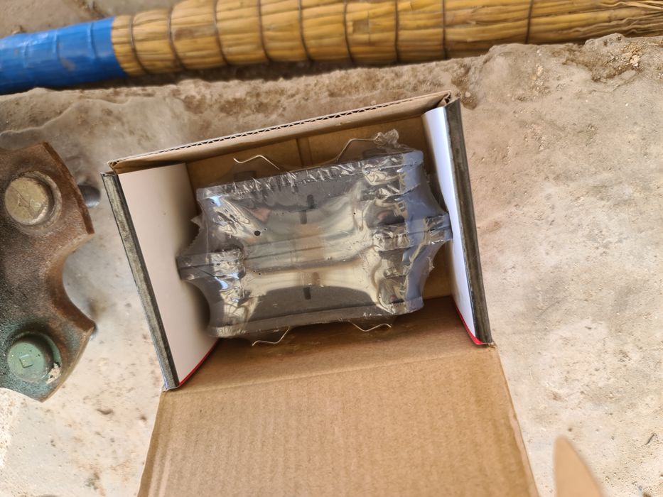 Цапка сборе месте суппортом