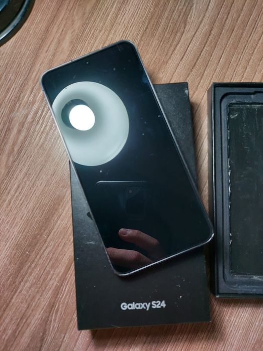 Продам или обменяю s24