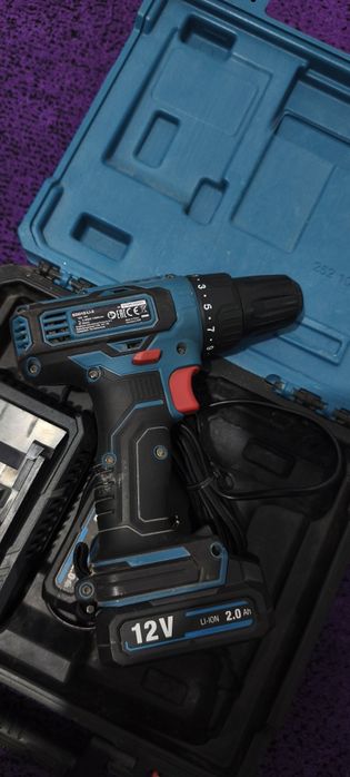 Masina de Gaurit si Insurubat Erbauer