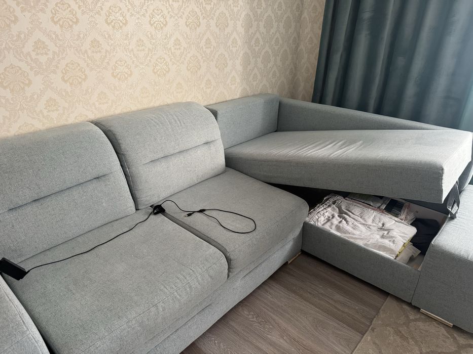 Продам диван в хорошем состояннии