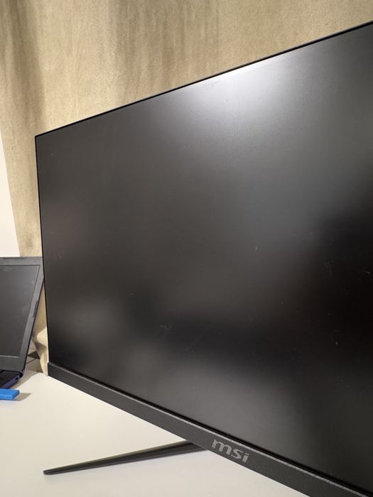 MSI 2412F 180Hz 1ms