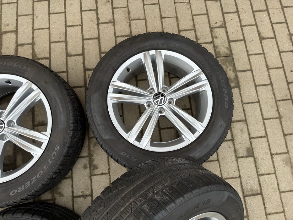 Jante vw Tiguan originale ca Noi 235 55 18 pirelli iarna 2022