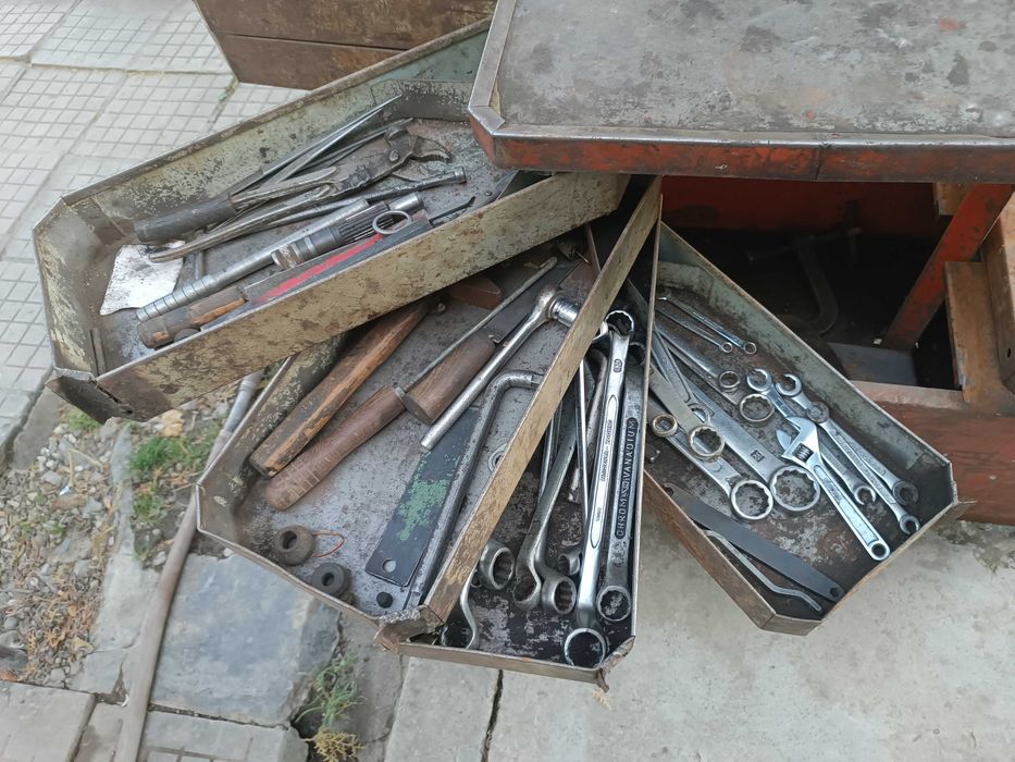 количка за инструменти