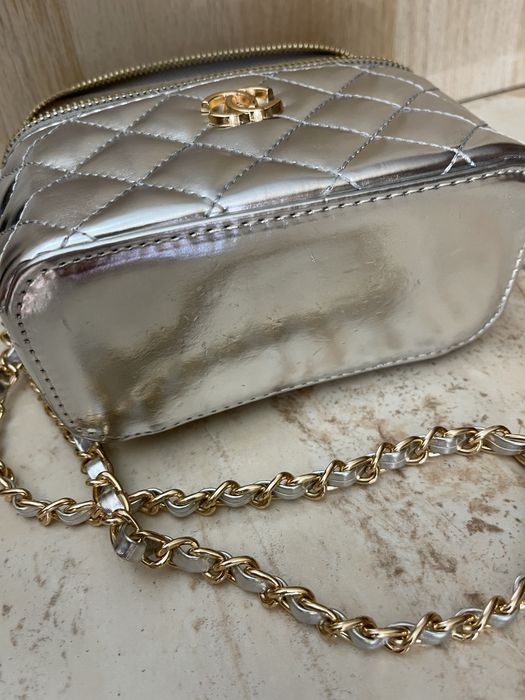 Дамска чанта тип мини куфарче Chanel