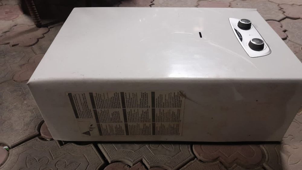 Газовый водонагреватель