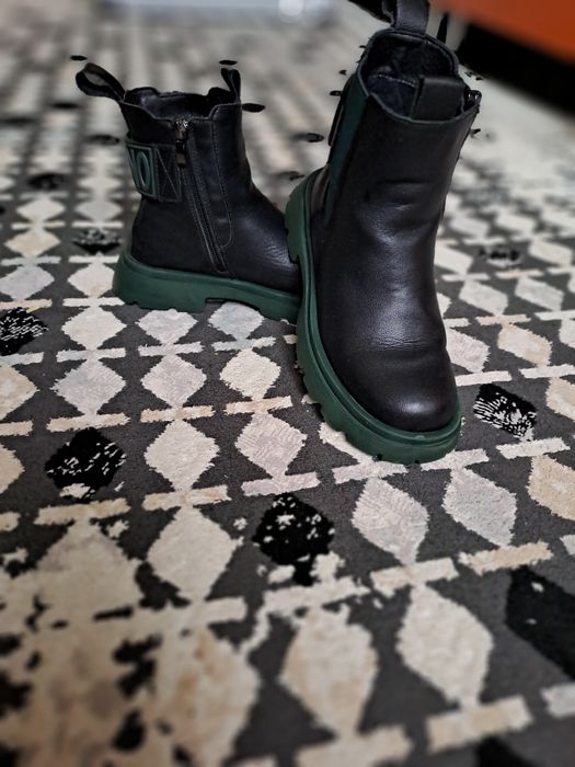 Обувь для девочек.