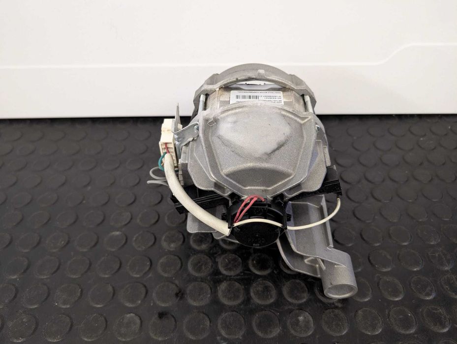 Motor in 3 prinderi , Nidec masina de spalat indesit Whirlpool / R3