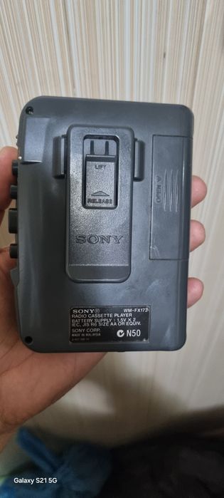 Аудиоплеер сотилади.           .           .