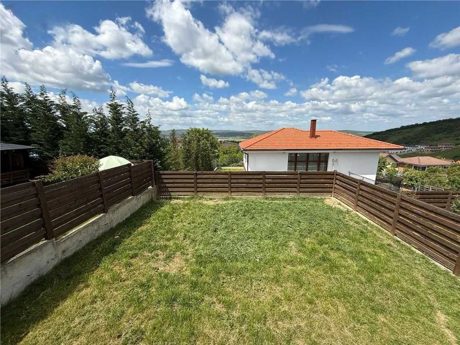 Casă 4 camere | Beci+P+E+M | Dezmir, str. Clоșca | 215.000 EUR | Clasa energetică B - Vedere 3
